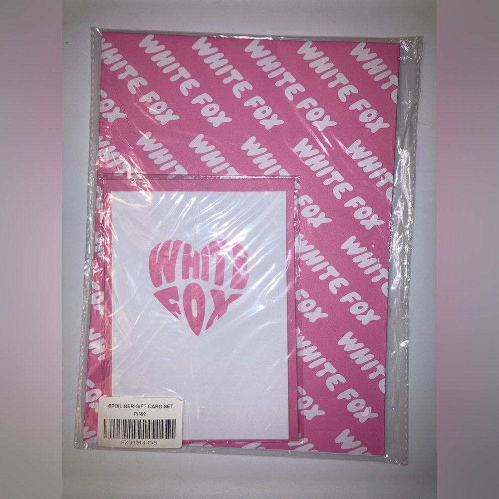 White Fox Gift Card Set